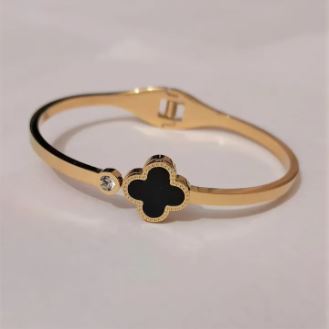 Versace Unisex Bracelet — a bold statement of sophistication and style.
